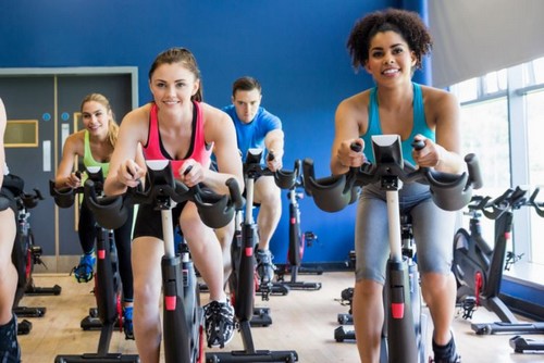 Le differenze tra spinning e indoor cycling
