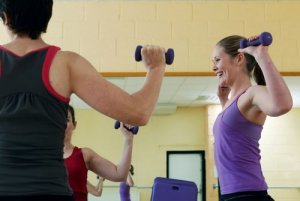 I migliori attrezzi da palestra per over 40