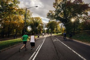Fare running in strada