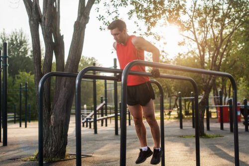 Esercizi di sollevamento peso