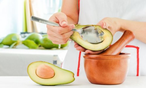 Pesto di avocado Pesto di avocado