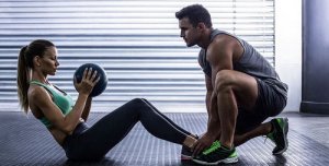 Esercizi con palla medica