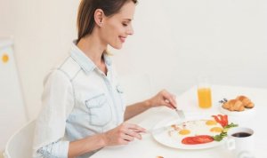 Mangiare le uova comporta dei rischi?