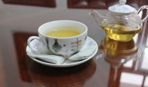 infuso per il mal dei testa