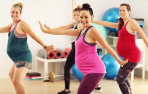 Allenarsi in gravidanza: ecco alcuni esercizi adatti