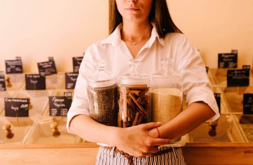 Cannella e altre erbe aromatiche