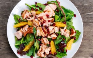 3 ricette di insalate con carne o pesce