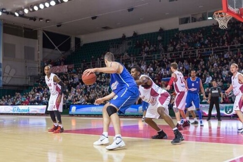 Pallacanestro, in cosa consiste la difesa 1-3-1?