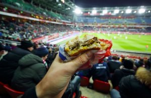 Possono proibire l'ingresso del cibo negli eventi sportivi?