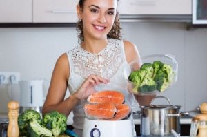 Vantaggi della cottura a vapore: cibi più sani e nutrienti