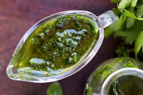 Piccola brocca con chimichurri