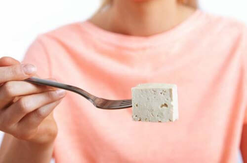 Scopriamo i benefici del tofu