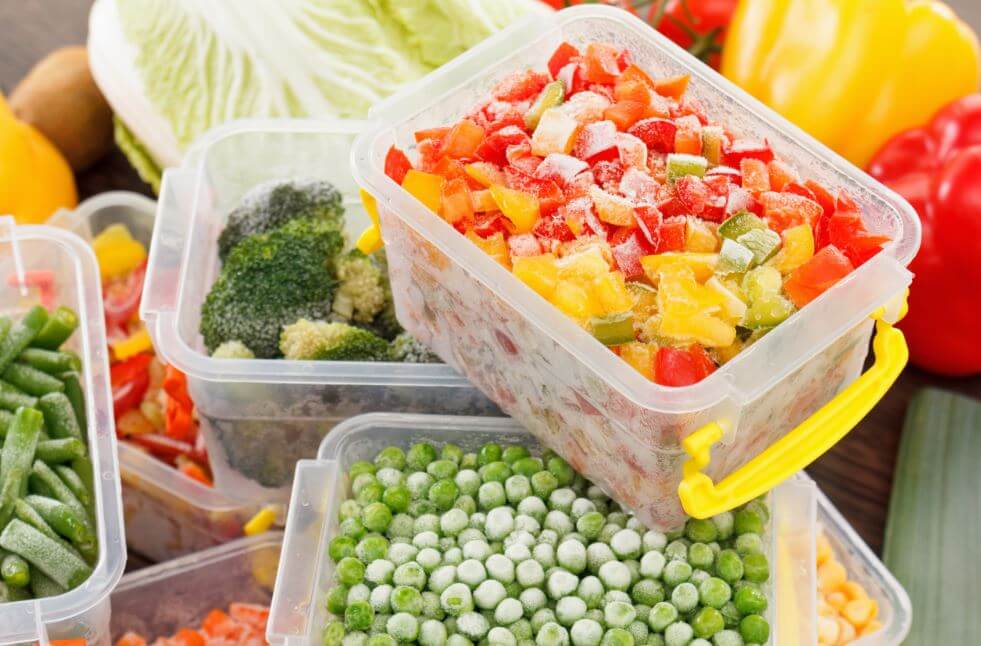 congelare gli alimenti per evitare sprechi e fare una alimentazione sostenibile