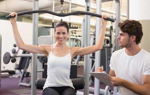 Coach dà motivazione nell'allenamento