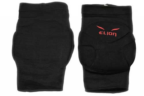 Due ginocchiere rinforzate