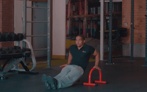 Esercizi tricipiti pull up mate