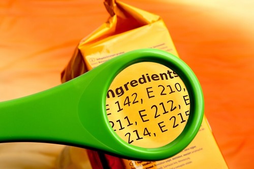 Cosa sono gli additivi alimentari? Fanno male? - Fit People