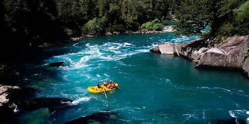 Rafting Magpie con gommone giallo