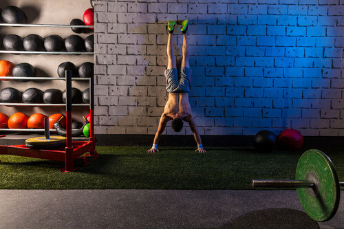 Fare la verticale crossfit