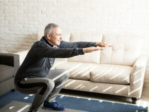 Come prendersi cura delle ginocchia durante gli squat