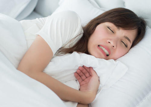 Bruxismo: 6 esercizi che ti aiutano a ridurlo