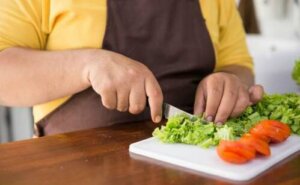 Esistono cibi miracolosi per eliminare il grasso?